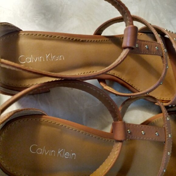 Calvin Klein Divina Heeled Sandals Gold Stud Accent Ankle T Strap Size 8.5 - Picture 4 of 8